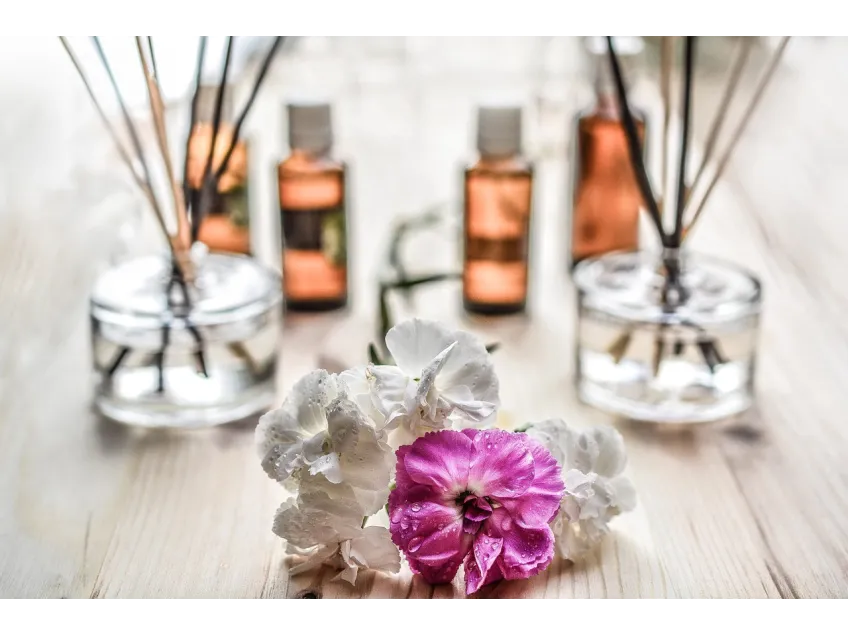 Jak walczyć z bezsennością? Spróbuj aromaterapii